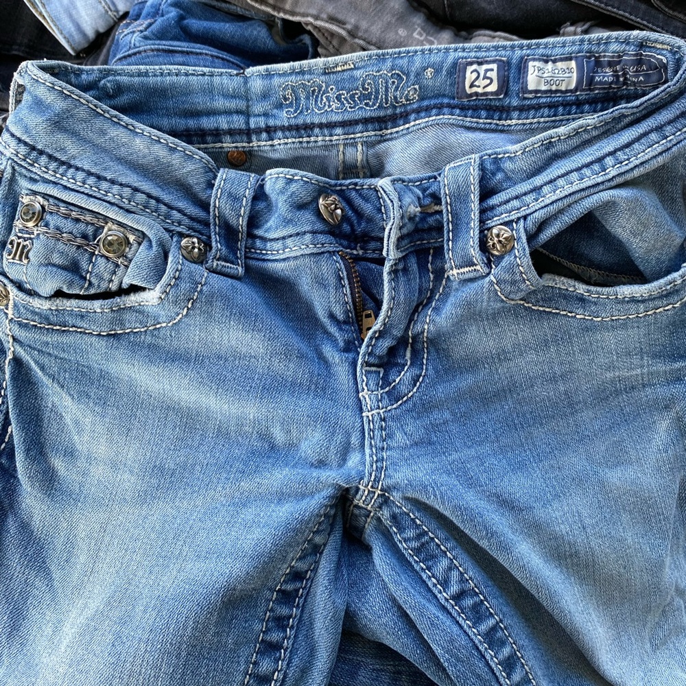 Women’s Miss Me jeans size 25